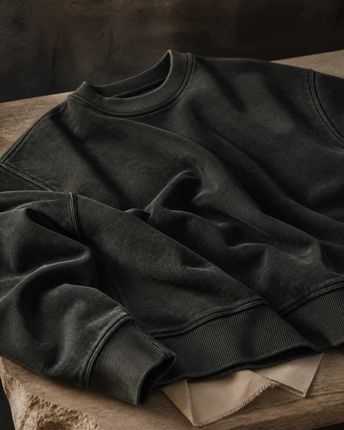 Hoodies & Sweatshirts